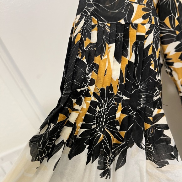 🌻HP🌻 Kori Halperin Floral Blouse with Stunning Elegant Sleeves - Size M - Picture 4 of 6